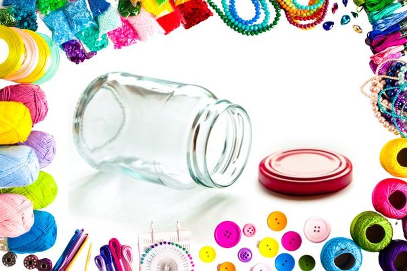 Jak wykorzystać słoiki po dżemach? 10 kreatywnych zastosowań